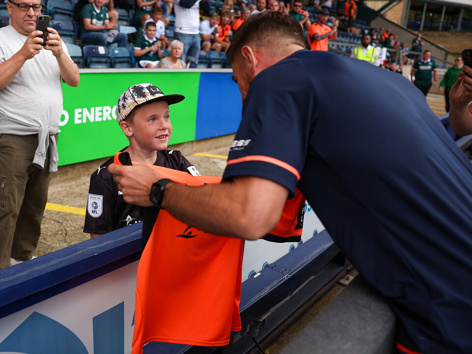 Match Gallery | Wycombe Wanderers (A)