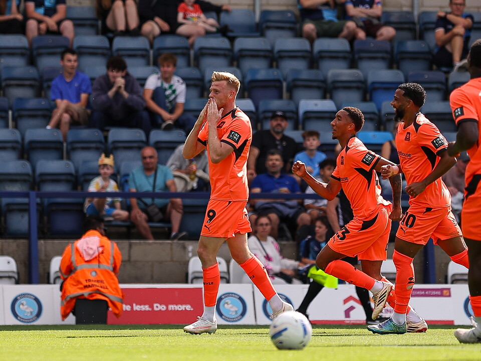 Match Gallery | Wycombe Wanderers (A)