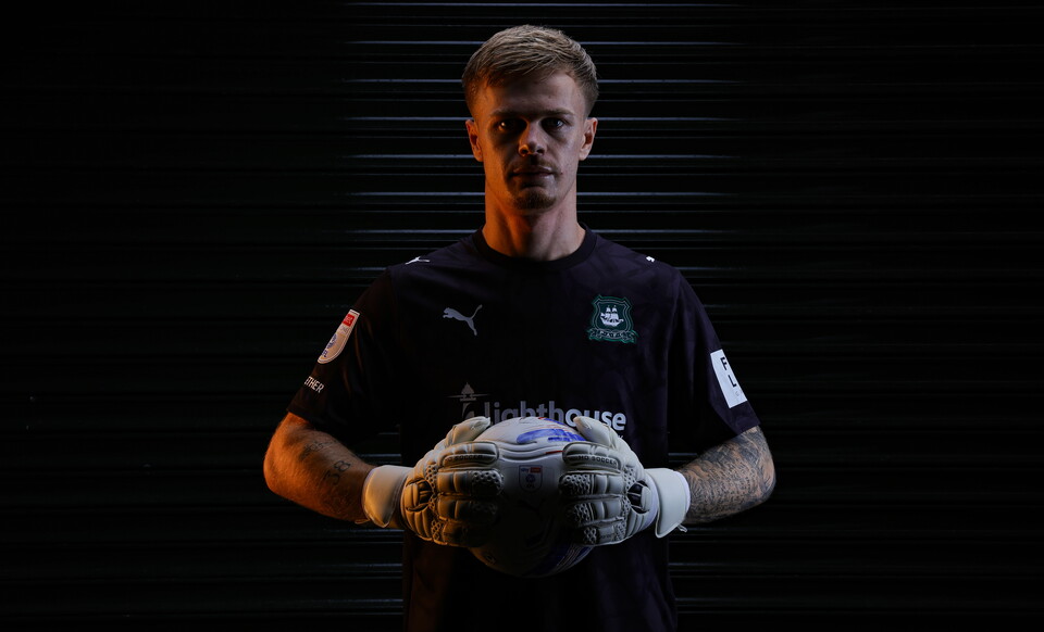 2026/27 Goalkeeper Third worn by Murphy Cooper