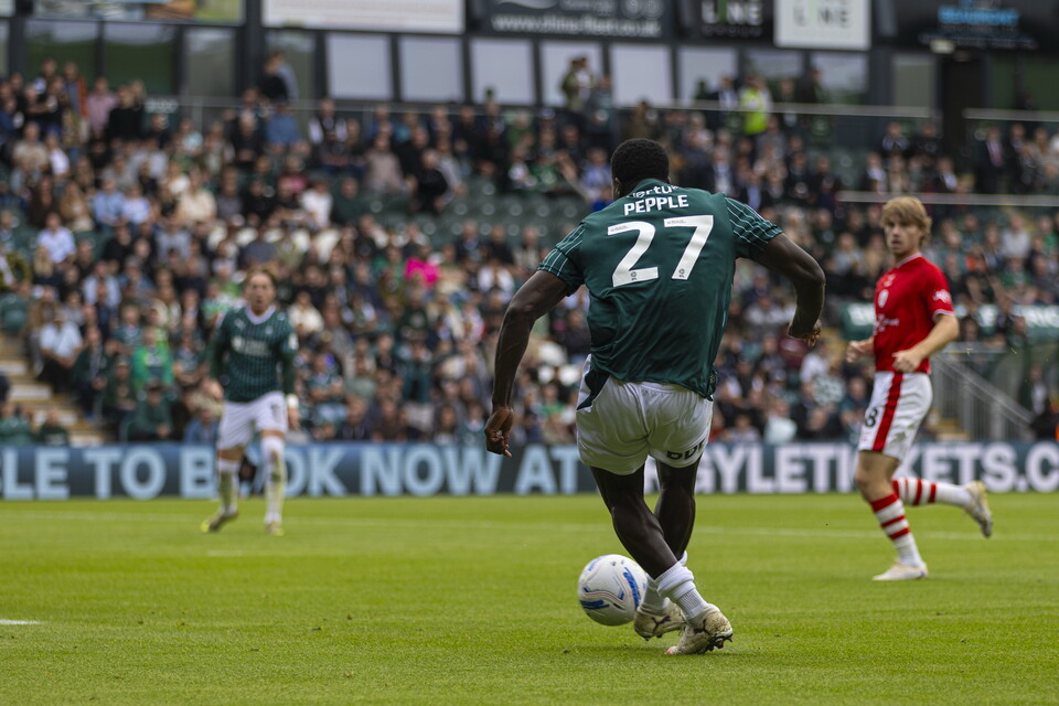 Match Gallery | Barnsley (H)