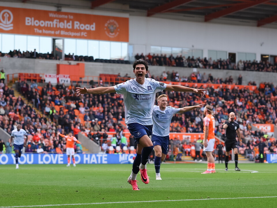Match Gallery | Blackpool 2-4 Argyle