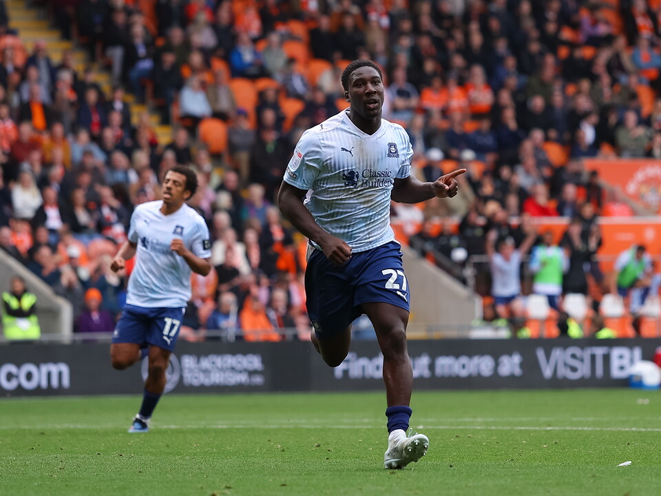 Match Gallery | Blackpool 2-4 Argyle