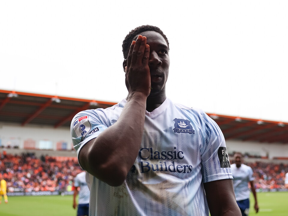 Match Gallery | Blackpool 2-4 Argyle
