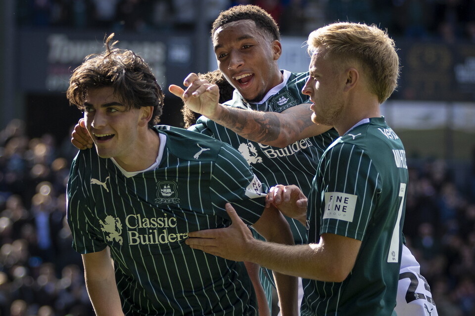 Match Gallery | AFC Wimbledon (H)