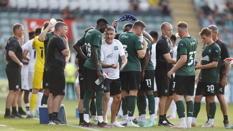 Ryan Lowe and Argyle players