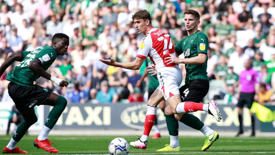 Argyle and Fleetwood battling in midfield