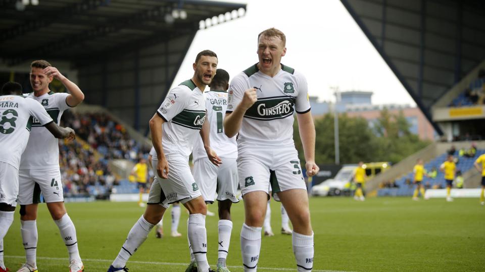 Jephcott celebrates goal at Oxford