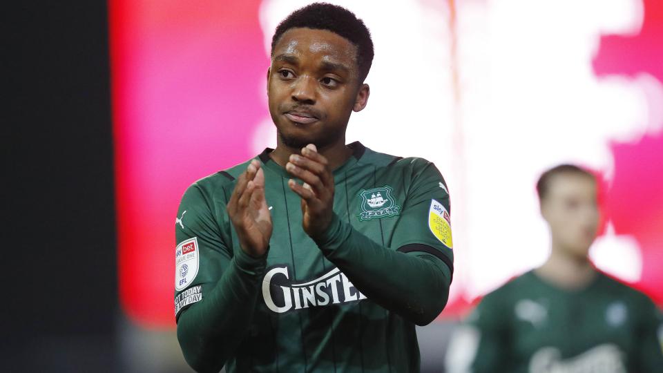 Niall Ennis at Fleetwood Town