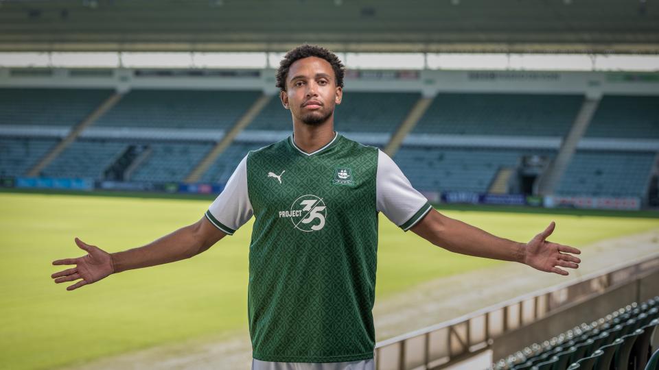 Brendan Galloway x Home 22/23