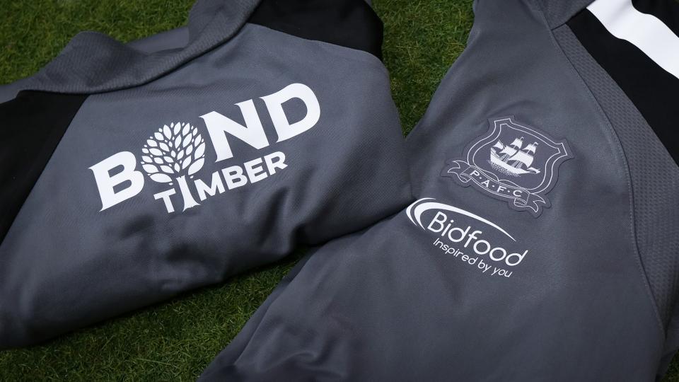 Training wear Bond Timber and Bidfood
