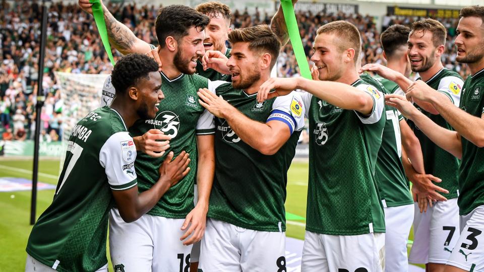 Argyle celebrate opening day win