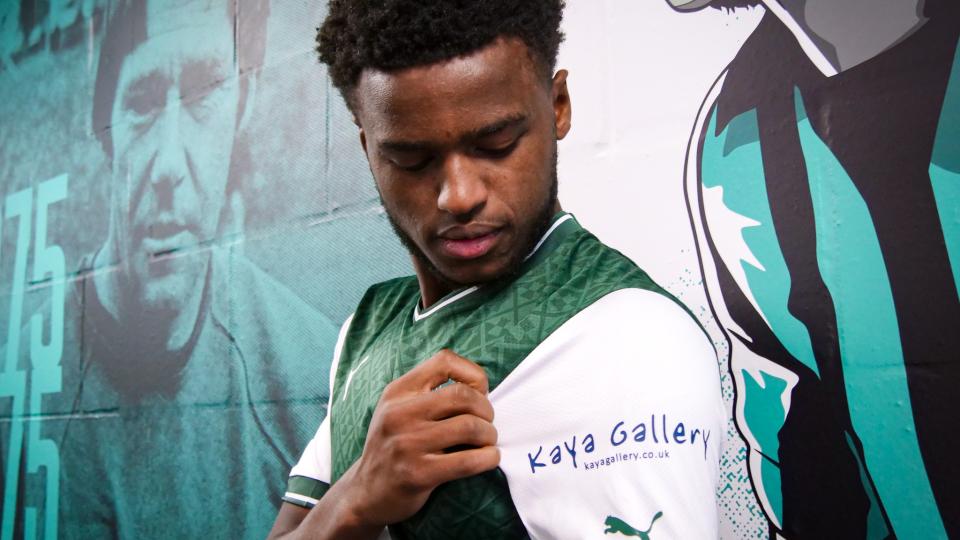 Bali Mumba wears Kaya Gallery sleeve