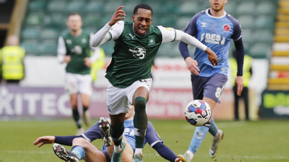 Mickel Miller speeds away against Fleetwood Town