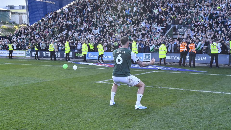 Dan Scarr celebrates