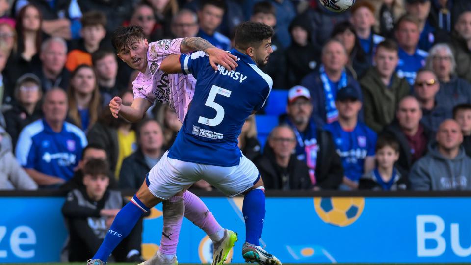 Luke Cundle battles for the ball