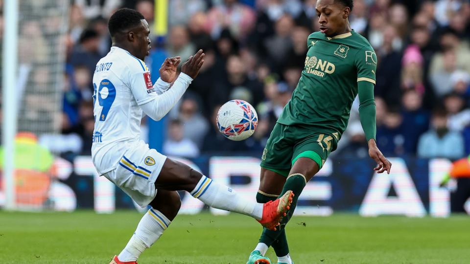 Mickel Miller battles for the ball