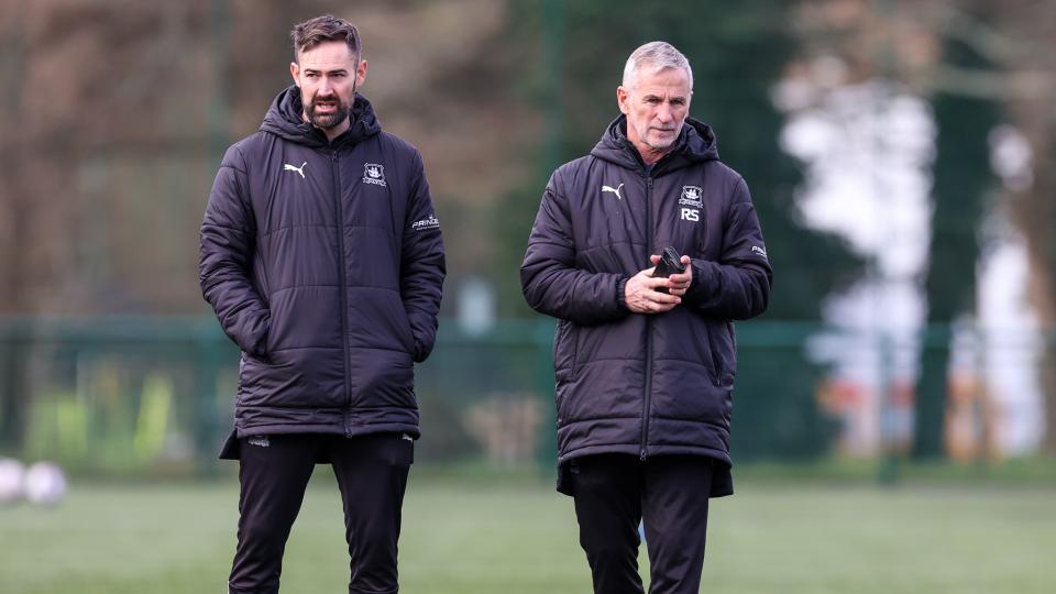 Chris Morris at a under-18 training session