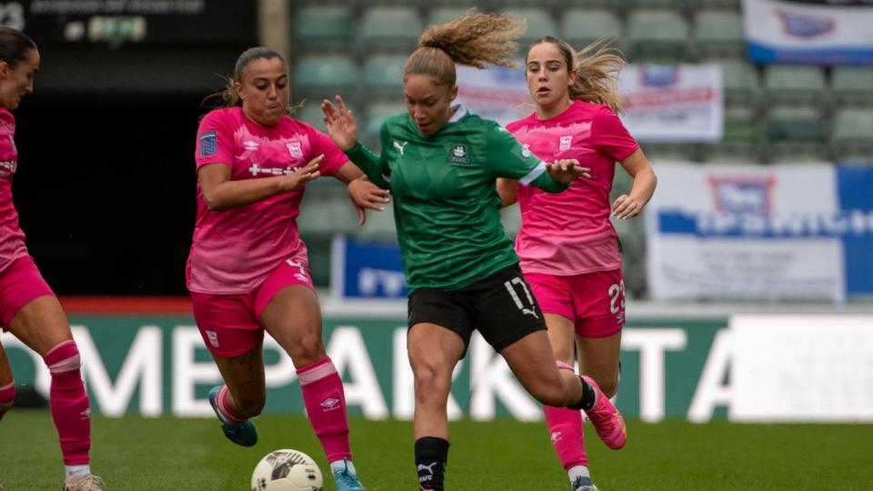 Lulu Jarvis in action v Ipswich