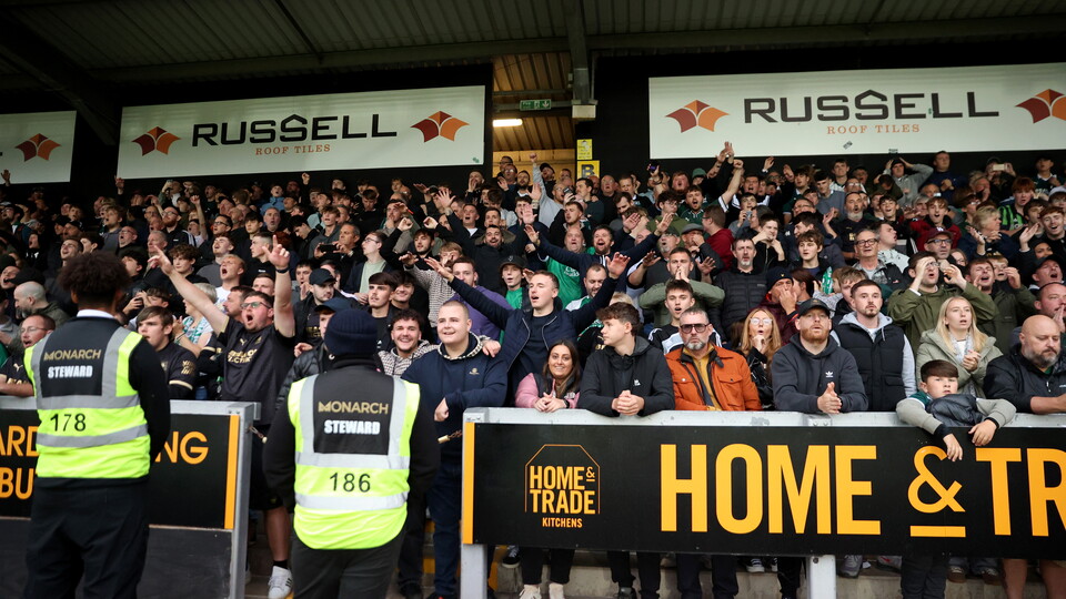 Fan Gallery | Burton Albion (A)