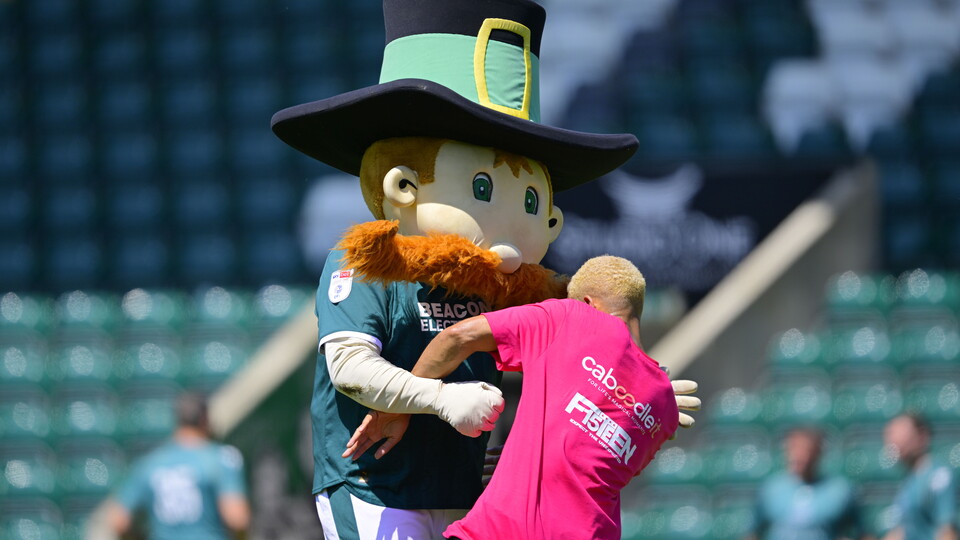 Gallery | Forever Green v Team Harvey