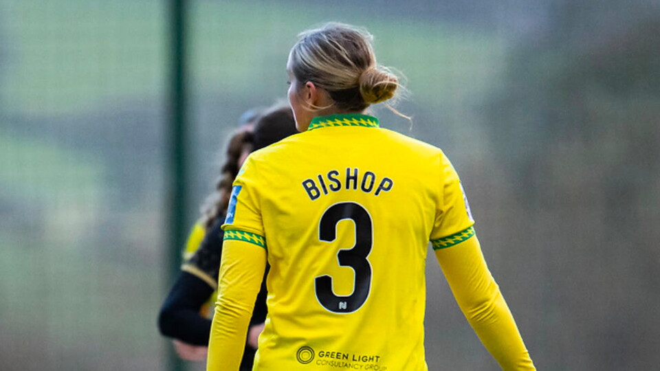 Argyle Women's new signing Ellie Bishop, playing for Norwich City.