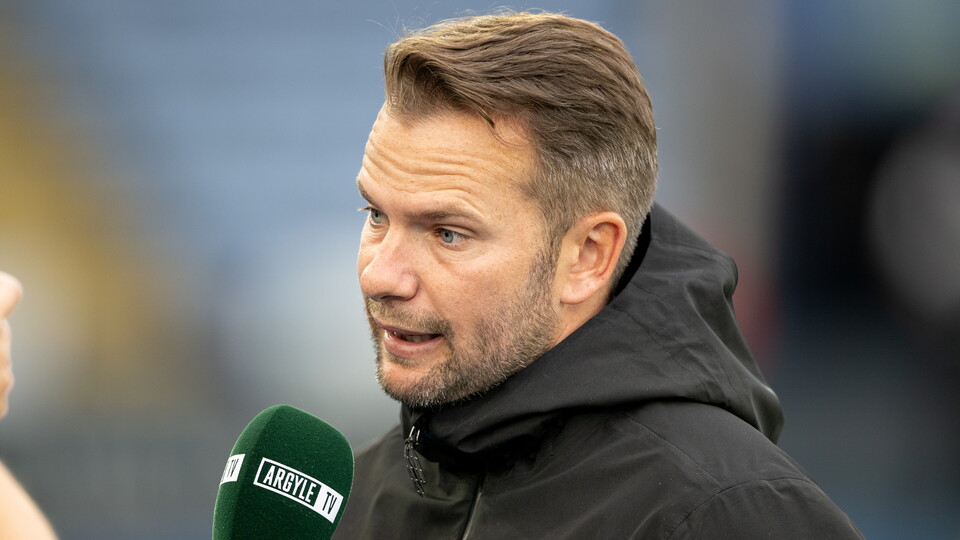 Tom Cleverley speaks after Leicester defeat
