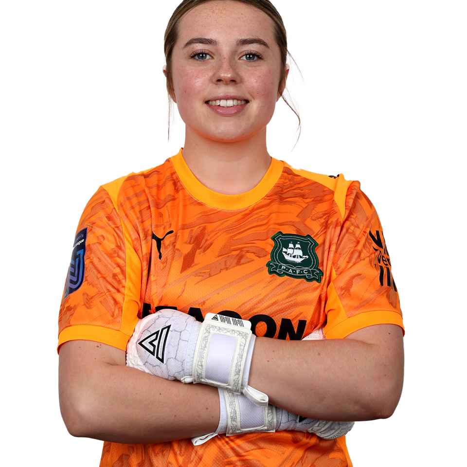 Ella Stowell headshot.