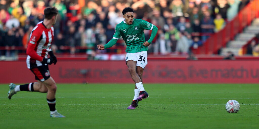 Caleb Roberts extends Argyle contract to 2028 | Plymouth Argyle